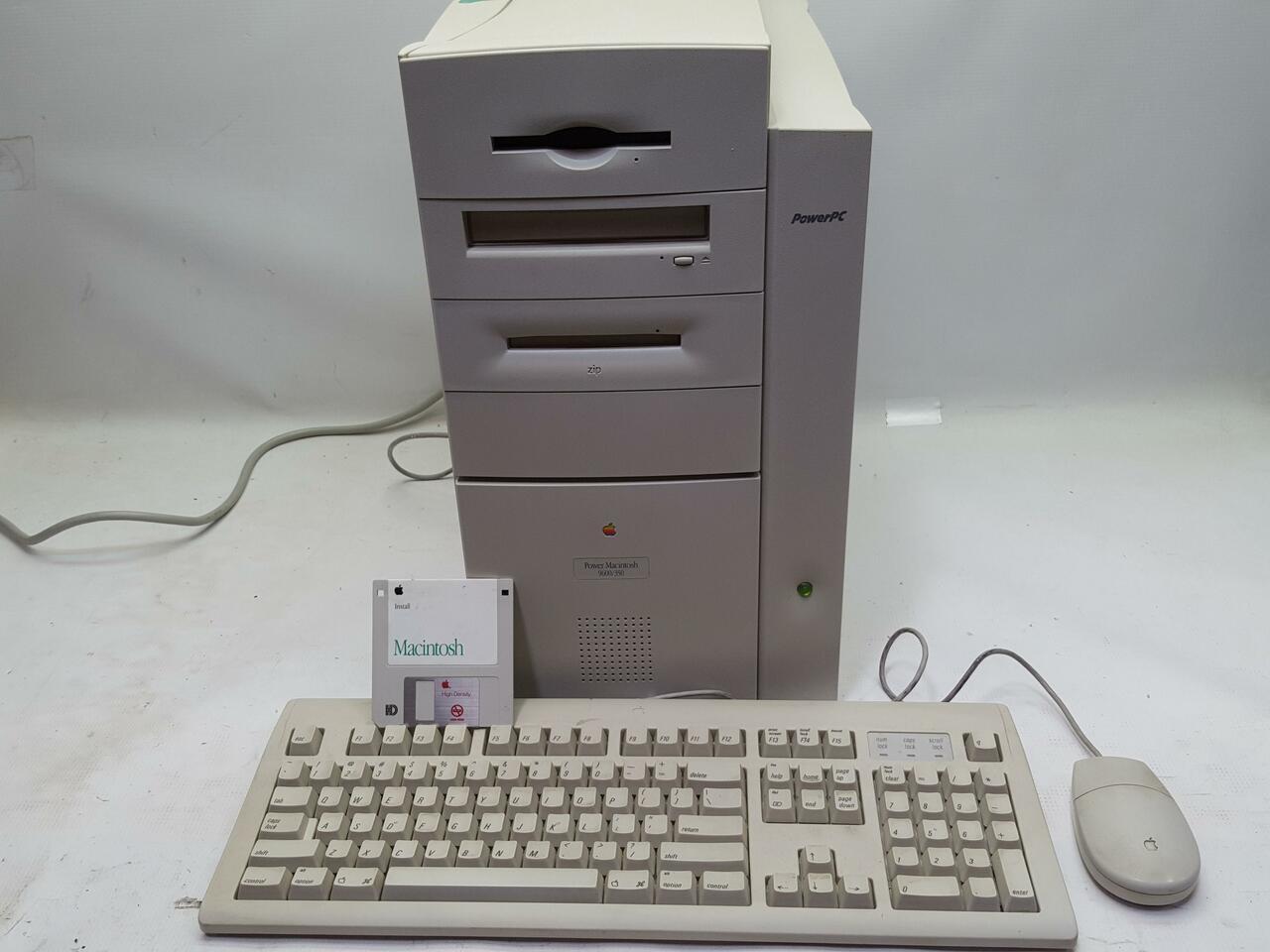 WHOLESALE.ERA - Vintage Apple Power Macintosh 9600/350 w WHOLESALE.ERA - Vintage Apple Power Macintosh 9600/350 w